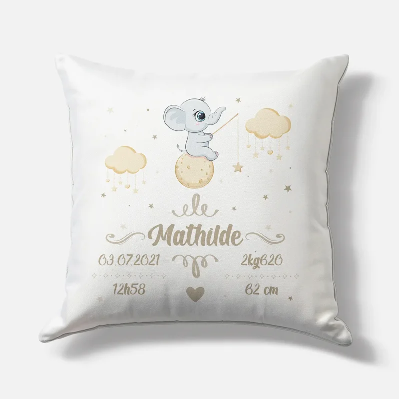 cl007a-elephant-lune-coussin-naissance-fond-blanc-web